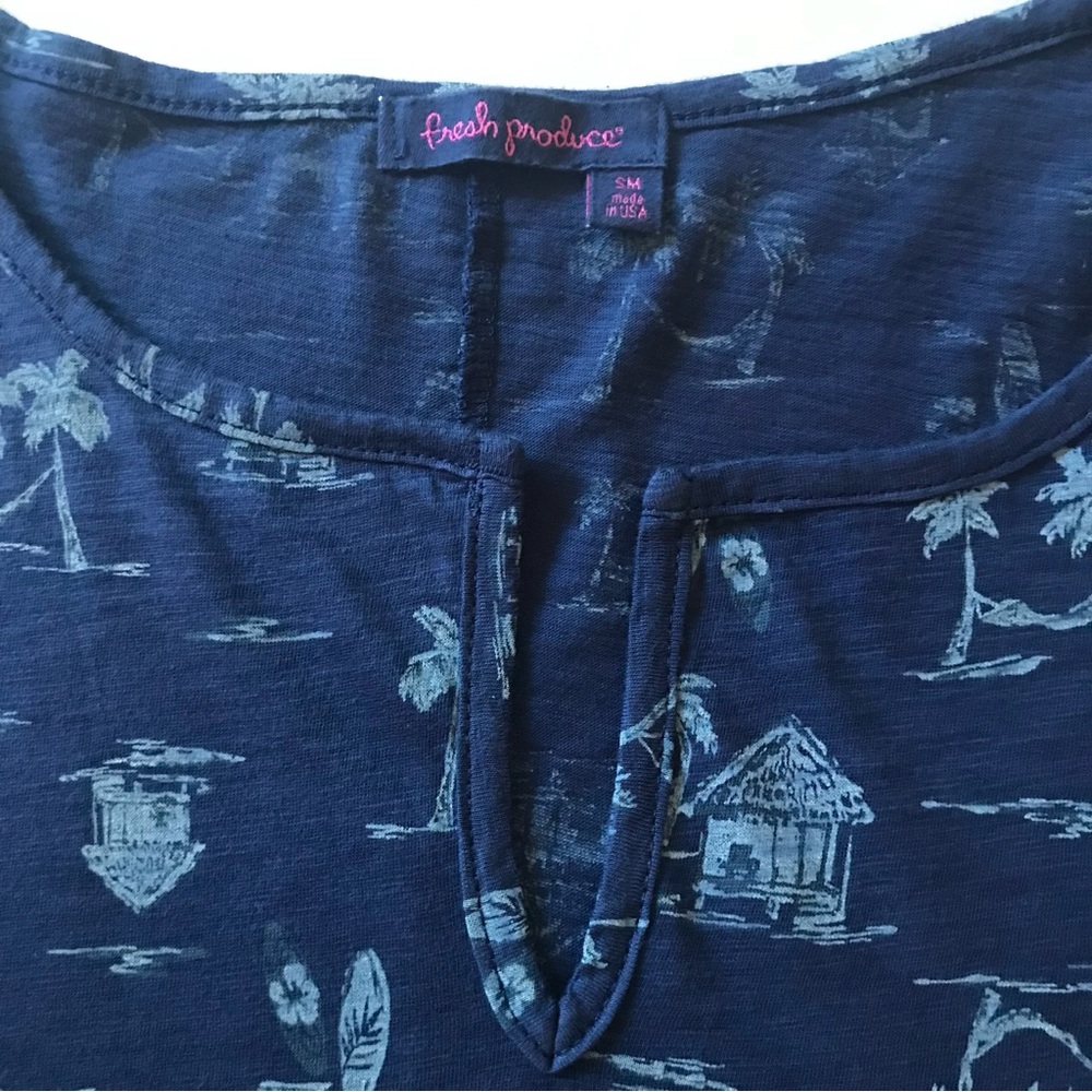 Fresh Produce Vintage Print Split Neck Tee Navy S - Picture 9 of 9